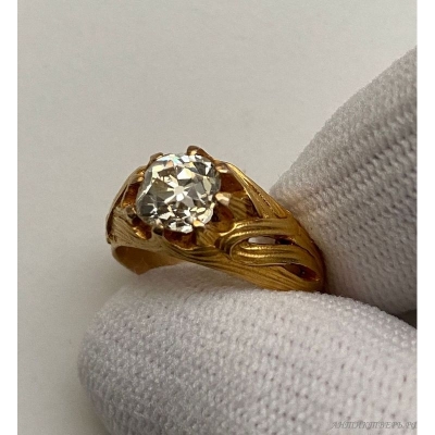 Кольцо с бриллиантом 1.73 карата. Золото 56 пробы. Модерн.