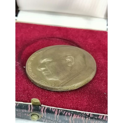 Медаль настольная Эрнст Тельман Ernst Thalmann 1886-1944