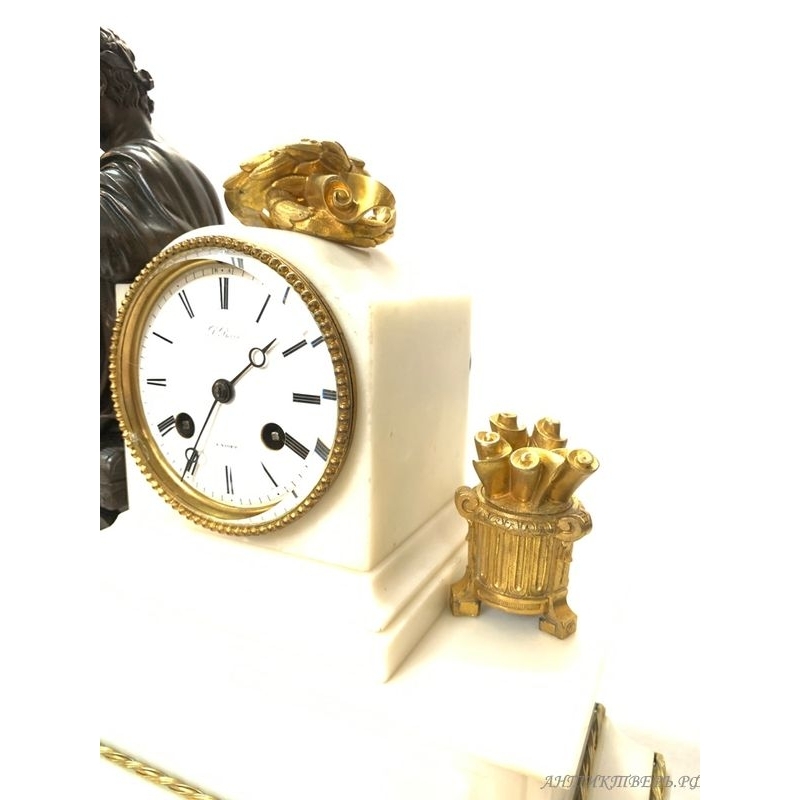 Часы каминные  настольные. Мрамор,бронза. Патирование, золочение.1850го года. Юлий Цезарь.