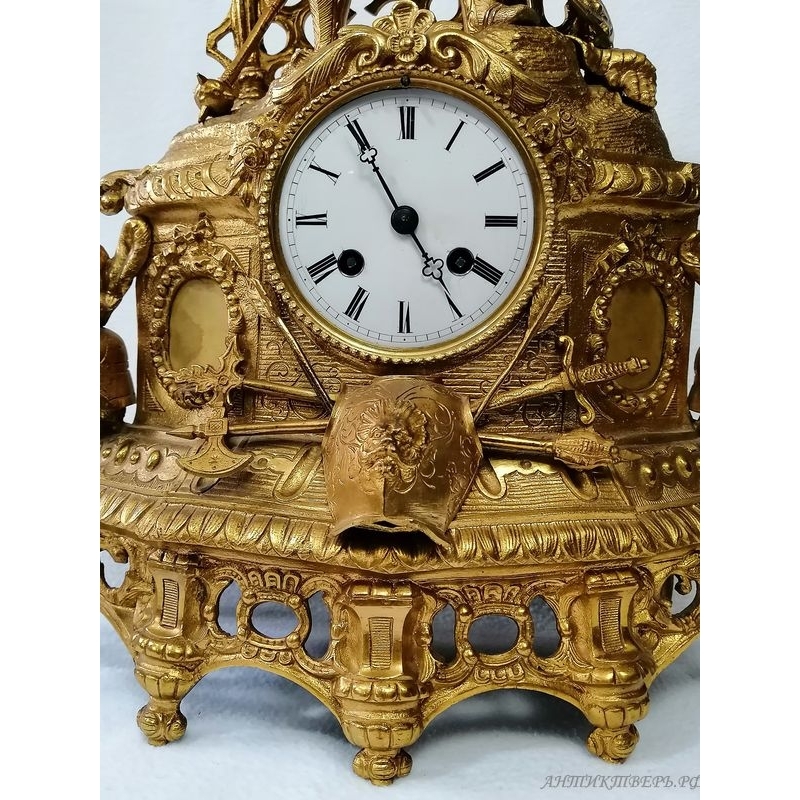 Часы каминные Рыцарь. Бронза, золочение. Франция 19 век. B.Lourd.