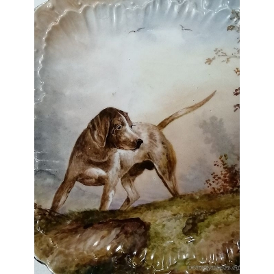 Тарелка блюдо настенное. Охота, собака. Живопись, XIX век.